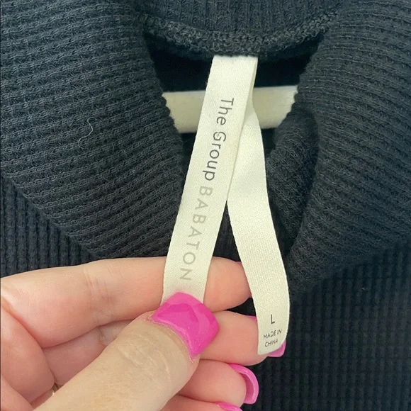 EUC! Aritzia/The Group by Babaton Black Cowl Neck Thermal, Size Large - Picture 2 of 5